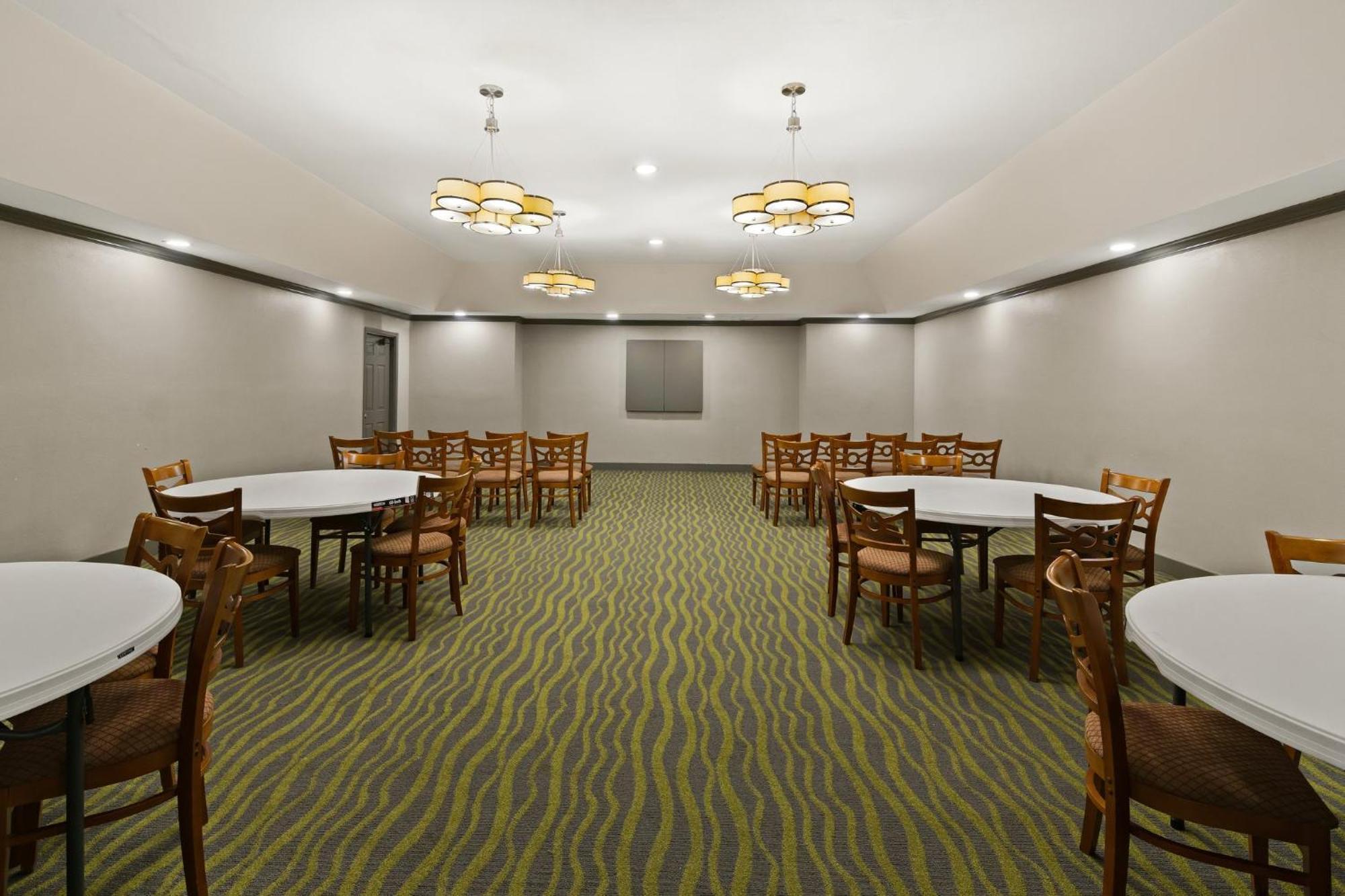 Irving Inn & Suites At Dfw Airport 외부 사진