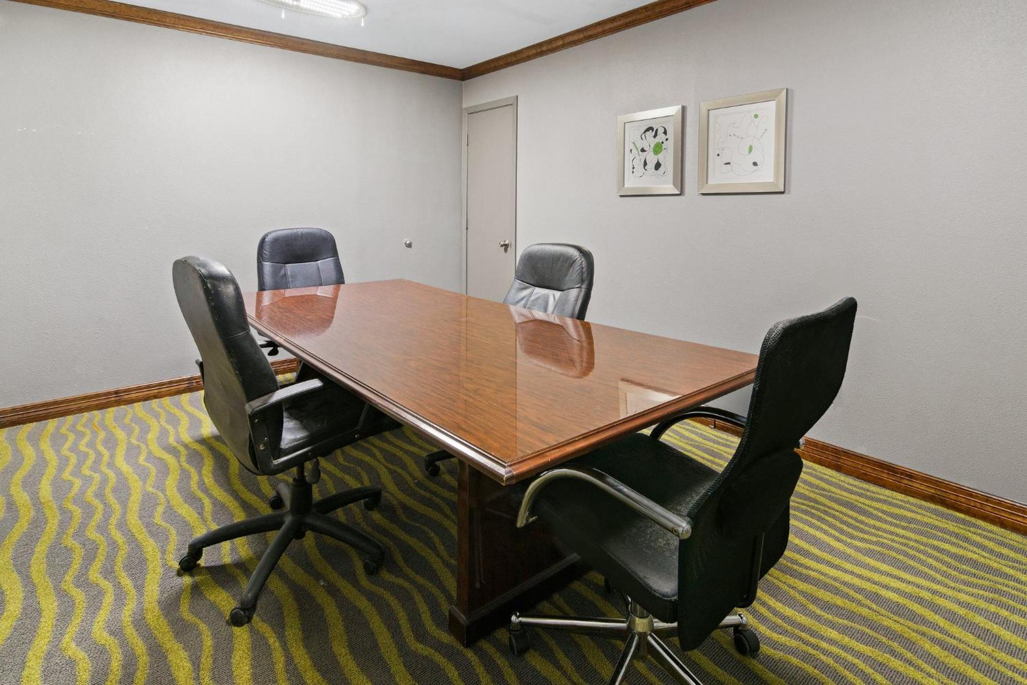 Irving Inn & Suites At Dfw Airport 외부 사진