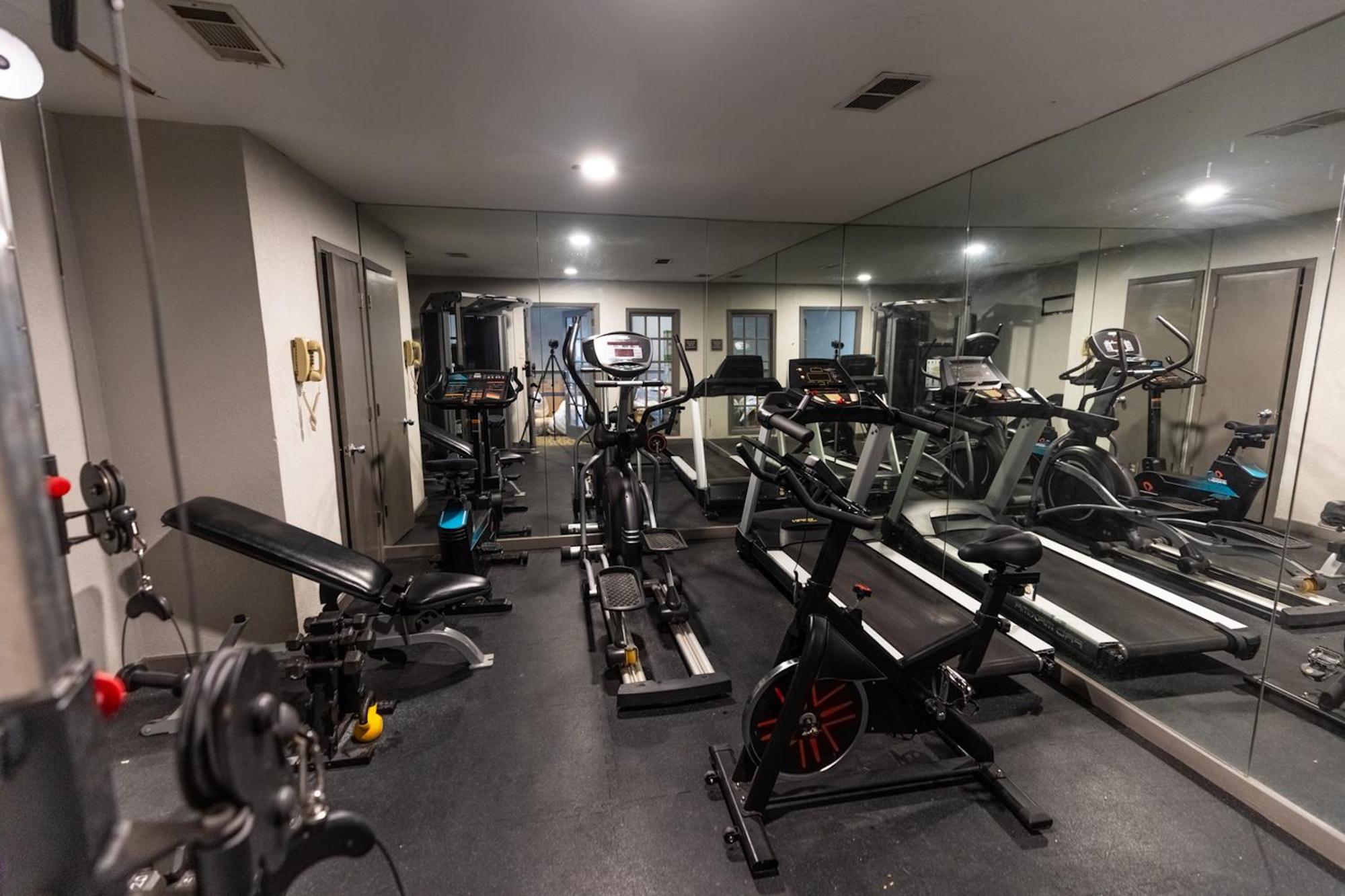 Irving Inn & Suites At Dfw Airport 외부 사진