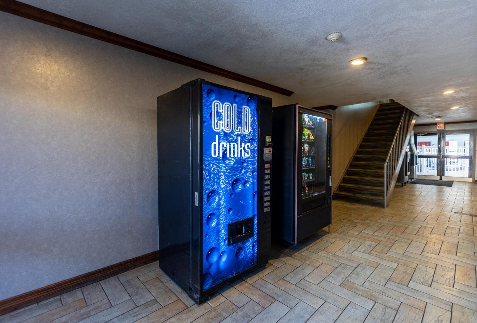 Irving Inn & Suites At Dfw Airport 외부 사진