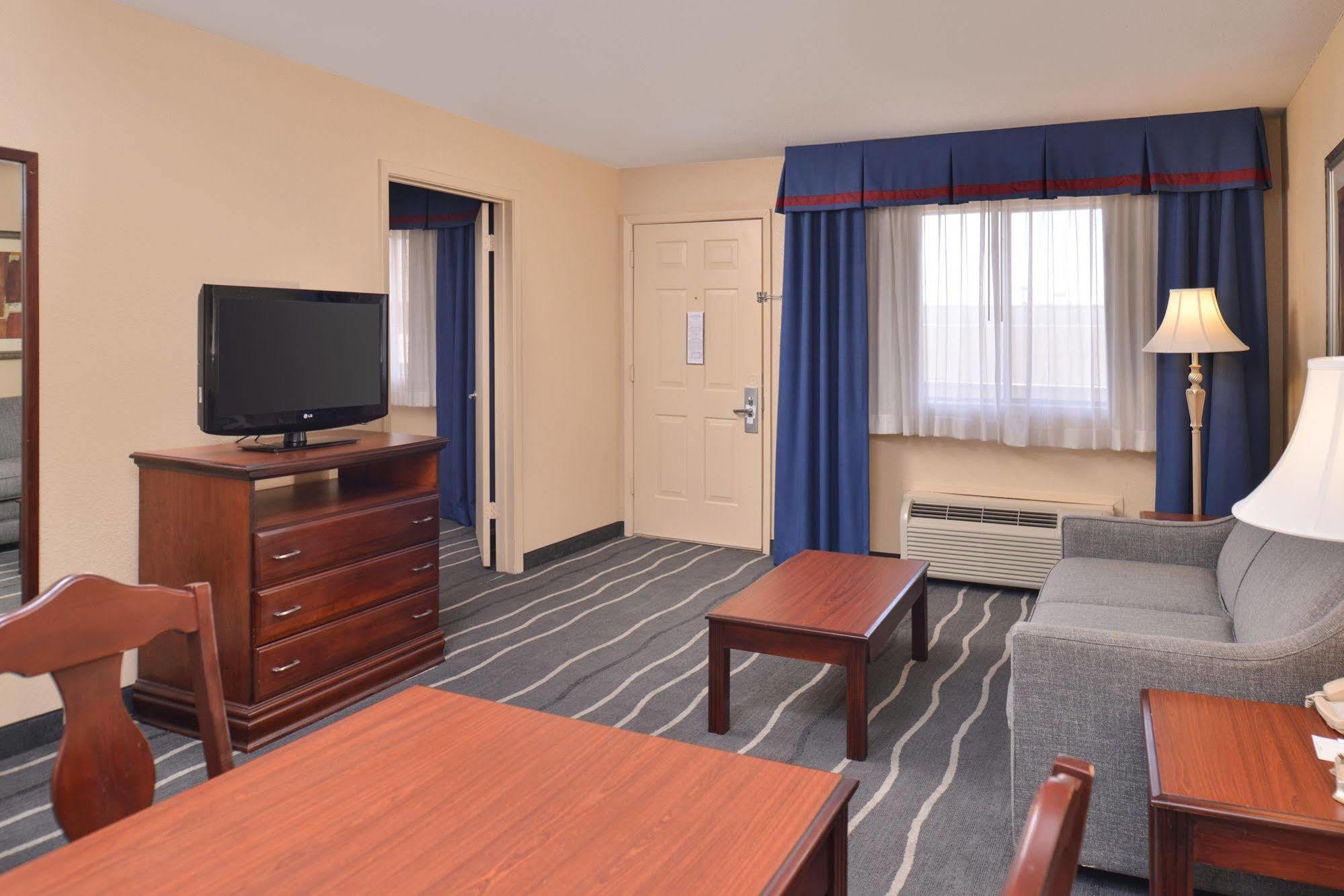 Irving Inn & Suites At Dfw Airport 외부 사진